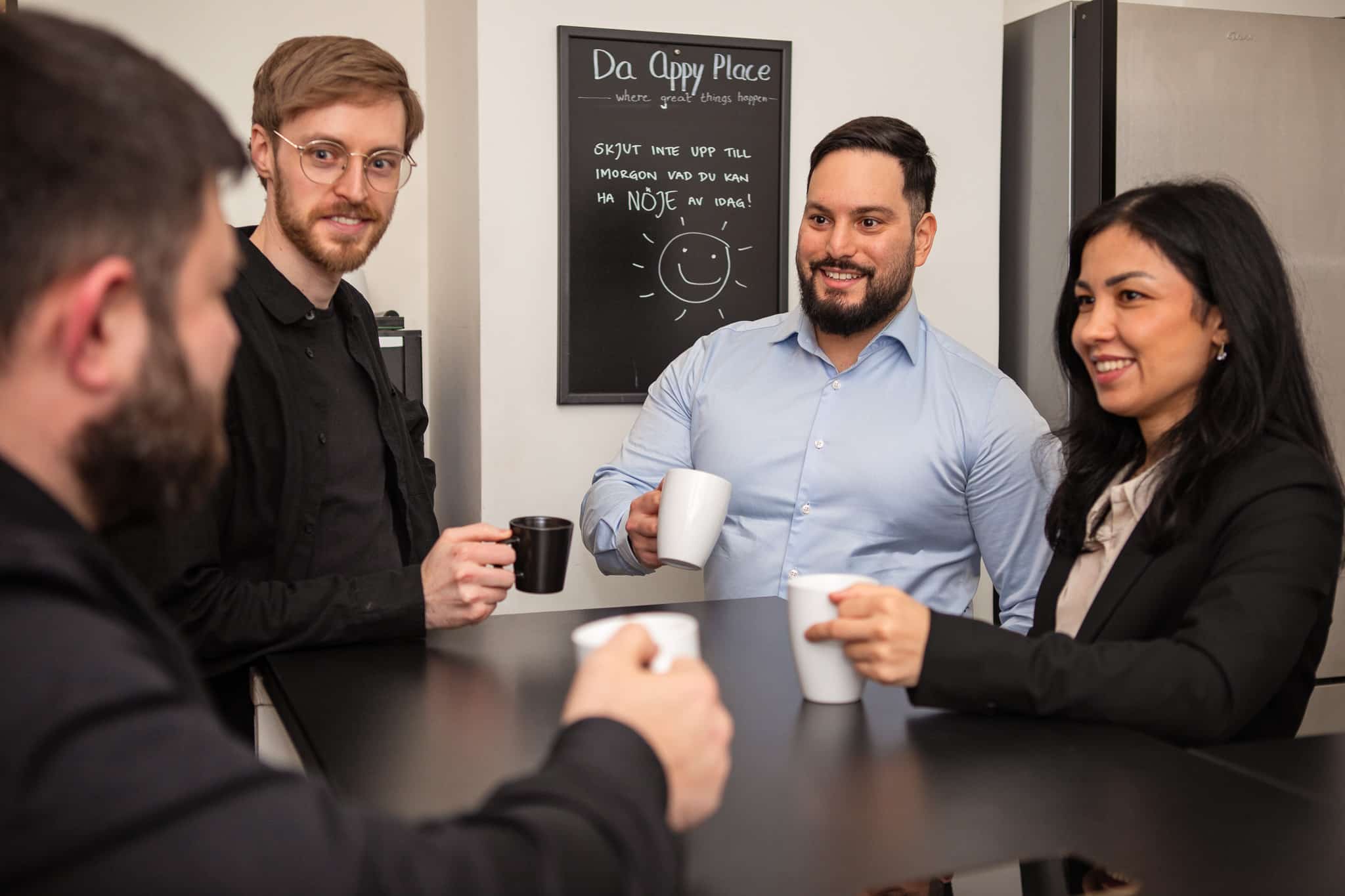 Teamet p&aring; Datorhj&auml;lp T&auml;by &ndash; professionell IT-support och n&auml;tverksinstallation